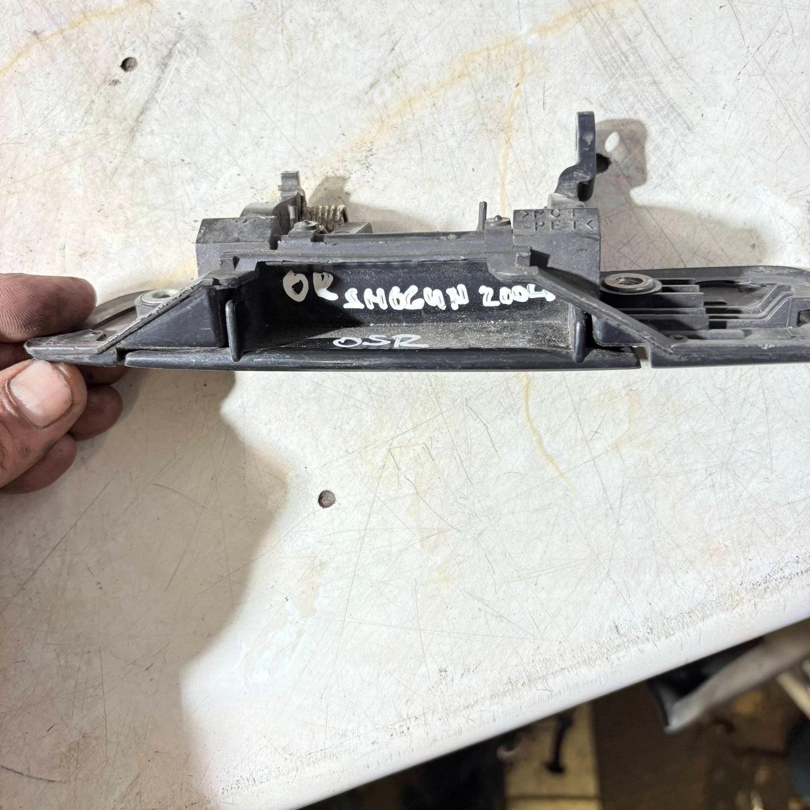 Mitsubishi Shogun Pajero 2000-2004 OSR Rear Right Outside Door Handle 5 Door