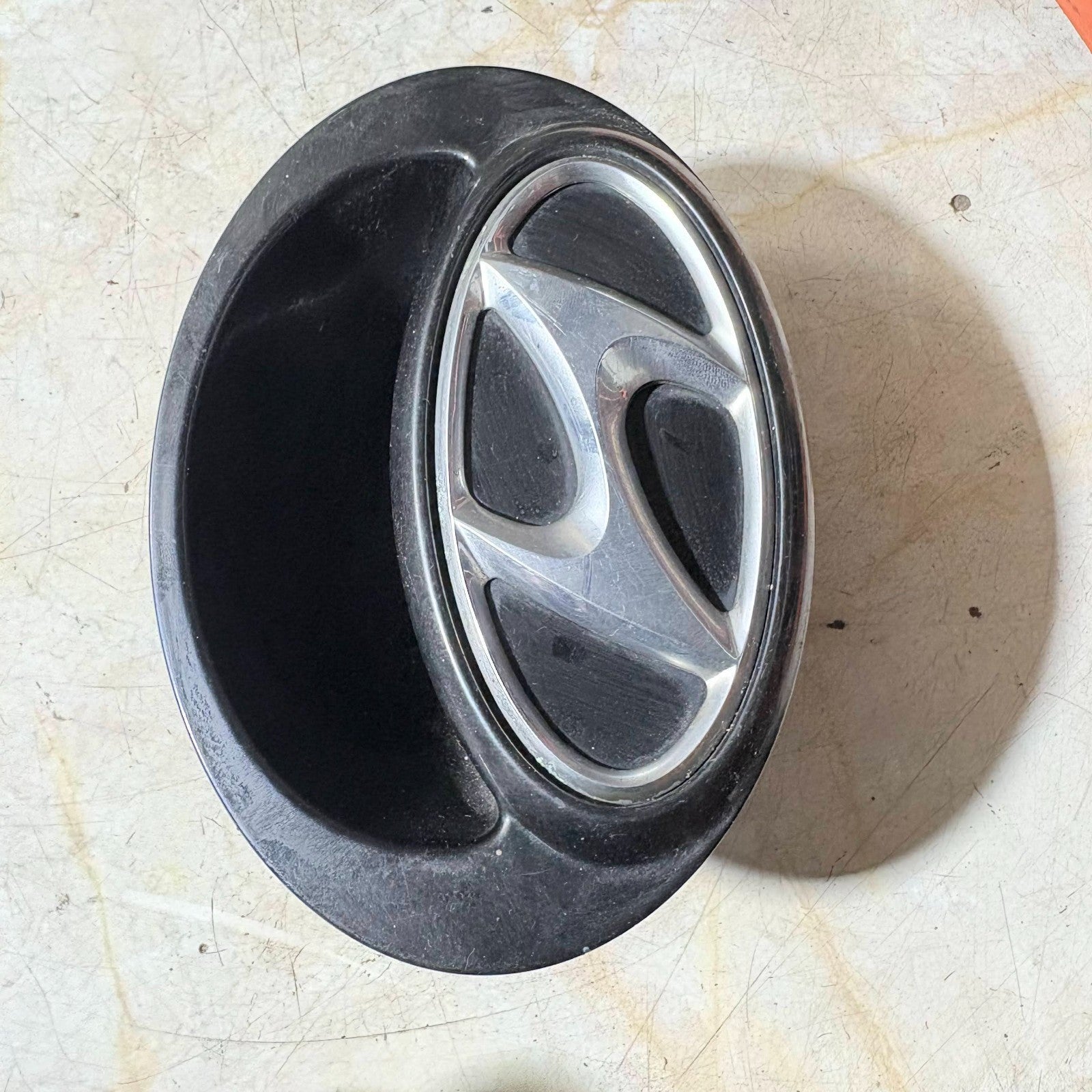 HYUNDAI I20 2009 REAR TAILGATE BOOT RELEASE BADGE HANDLE 81721-1J020