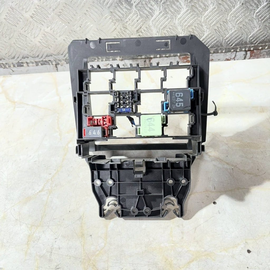 SEAT Ibiza 6J Mk4 2016-2017 Fuse/Relay Box Mount Bracket 6C0907371A