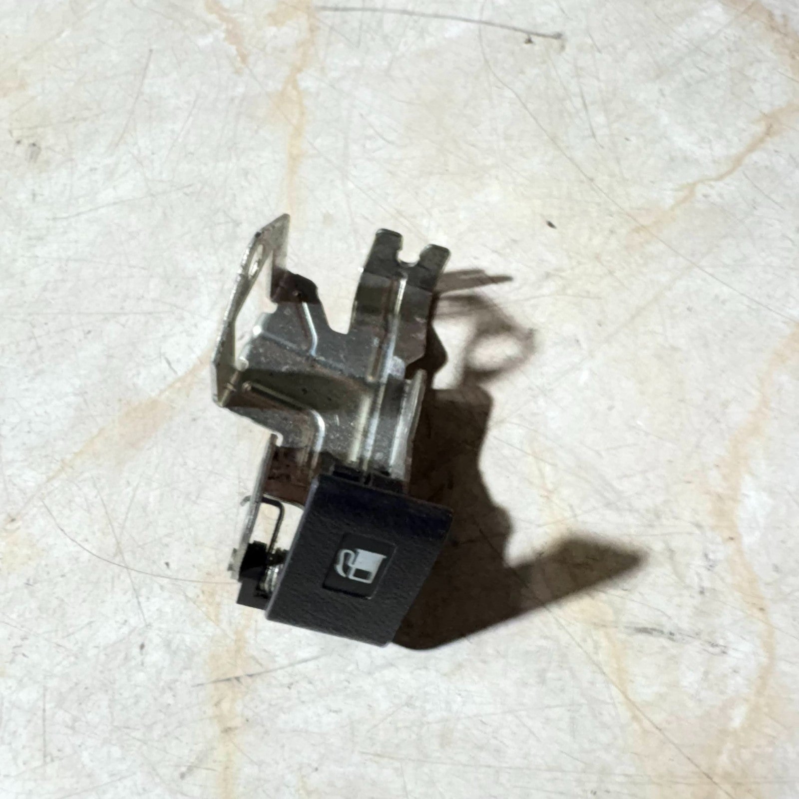 Fuel Cap Switch (Gas Fuel Door Switch Button) for Honda CR-V