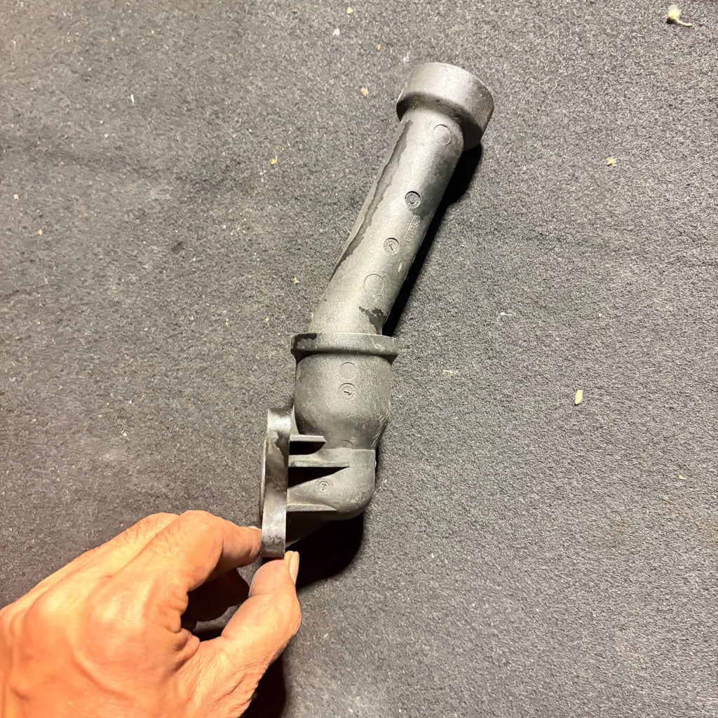 Coolant Pipe For Peugeot Boxer 6C1Q-8B535-AP 2007