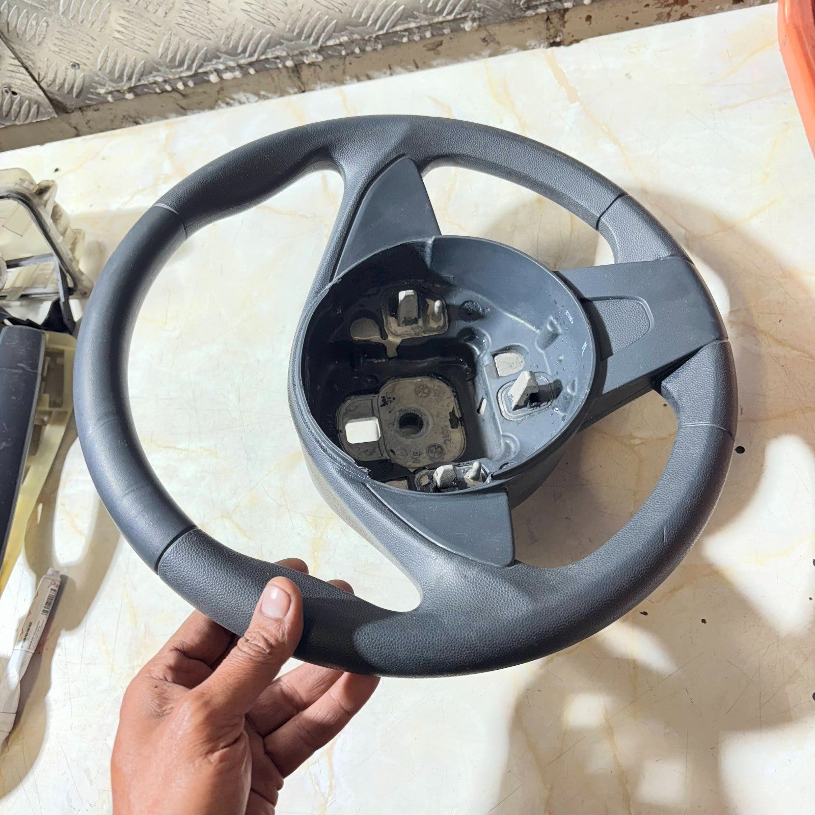 FORD KA MK2 BLACK LEATHER STEERING WHEEL 2008-2016 THREE SPOKE