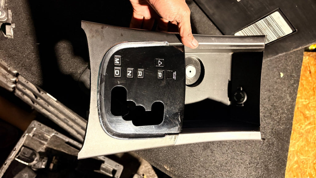 SSANGYONG KORANDO AUTOMATIC GEAR SELECTOR Trim Surround Plastic