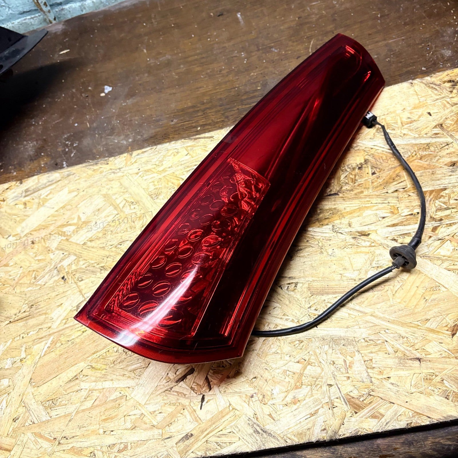 Kia Ceed SW Estate 2007-2012 Offside Rear Upper Tail Light 92404-1H3