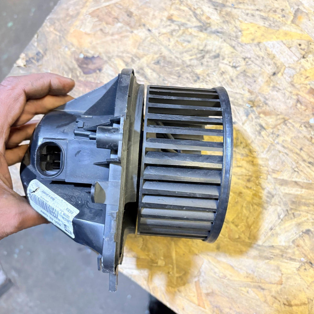 MINI (BMW) MINI HEATER BLOWER MOTOR W964292Z R50 2004