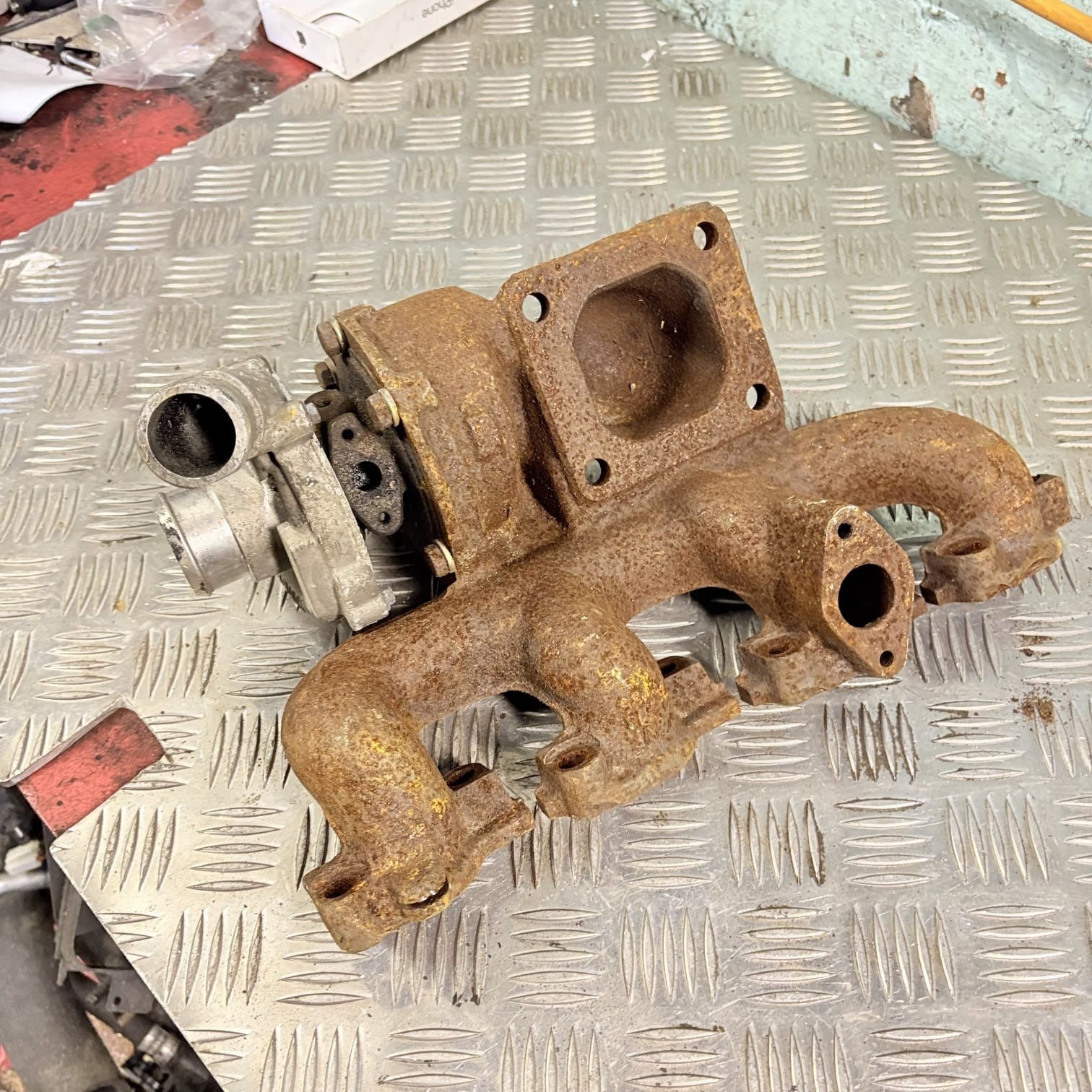 FORD MONDEO 2006 MK3 2.0 TDCi TURBOCHARGER P/N: 4S7Q-6K682-EL 728680-13