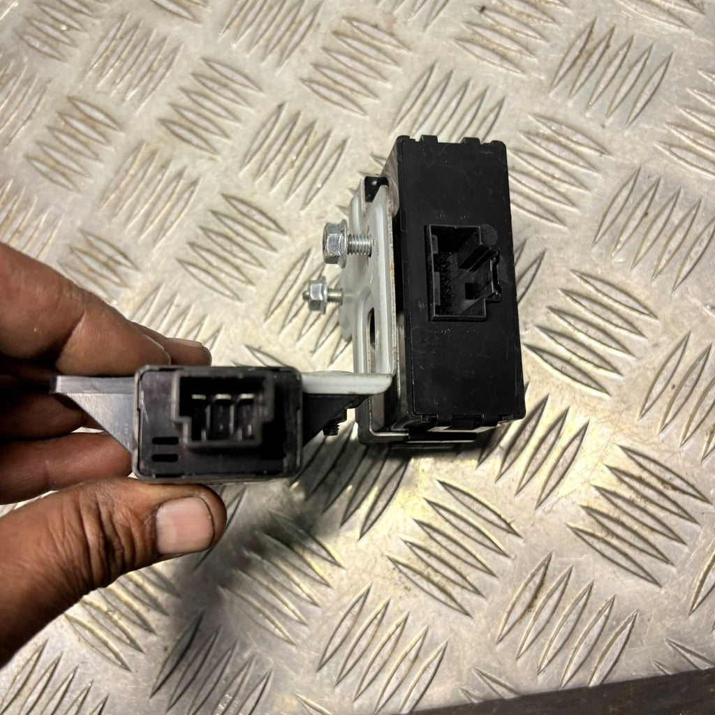 CHEVROLET SPARK LTZ 5 DR HB PDC PARKING CONTROL MODULE 95492088