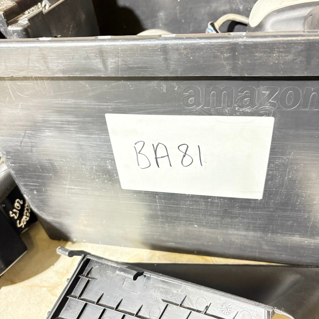 Audi A1 2010-2017 Centre Dash Air Vent Offside 8X2 820 951