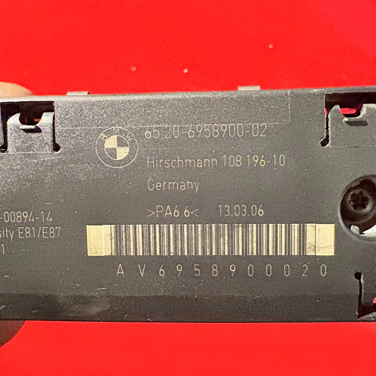 BMW 1 Series 116i E81 E87 2004-Mar 2009 Rear Diversity Antenna Amp 65206958900