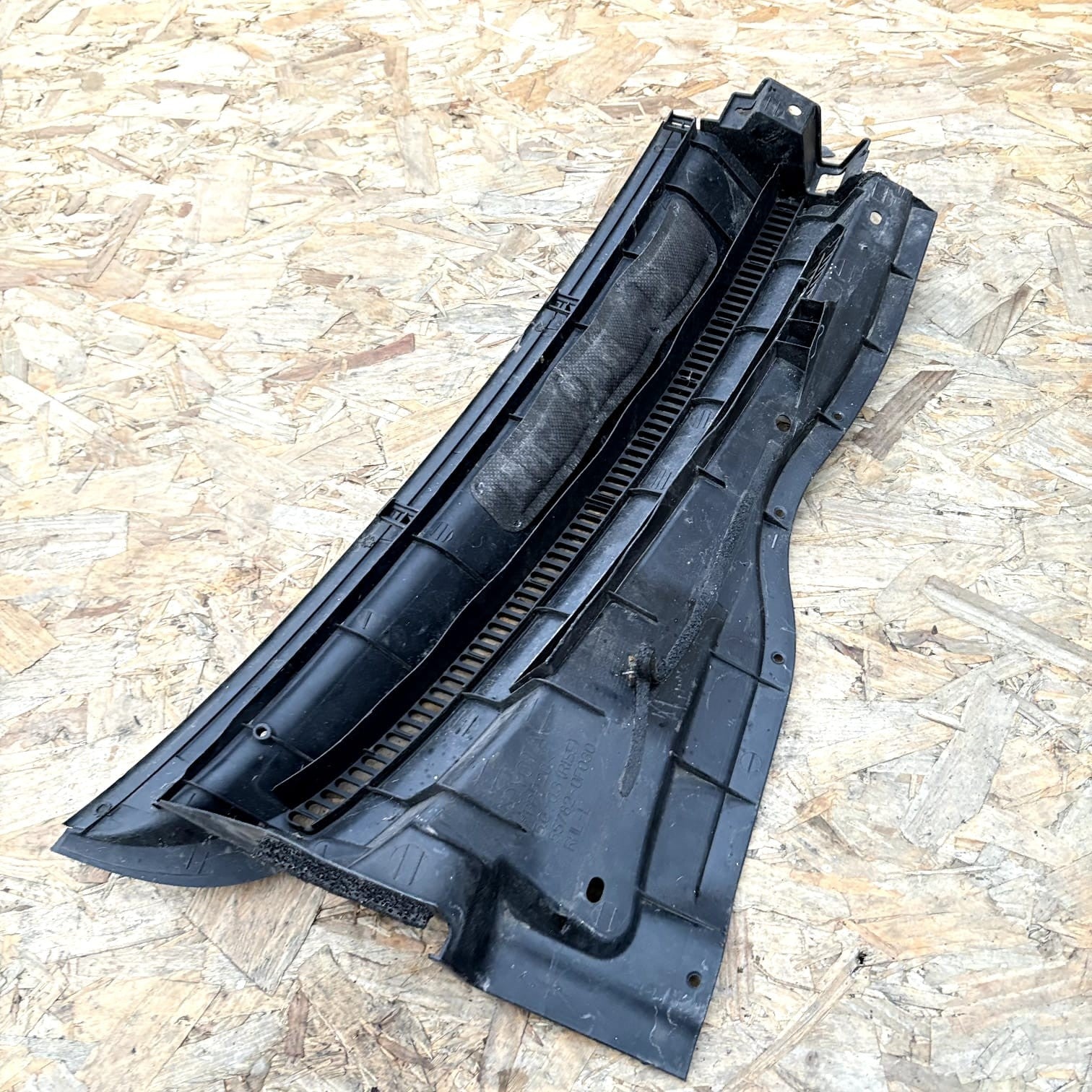 29163 H7L TOYOTA COROLLA VERSO FRONT SIDE SCUTTLE PANEL 55782-0F030