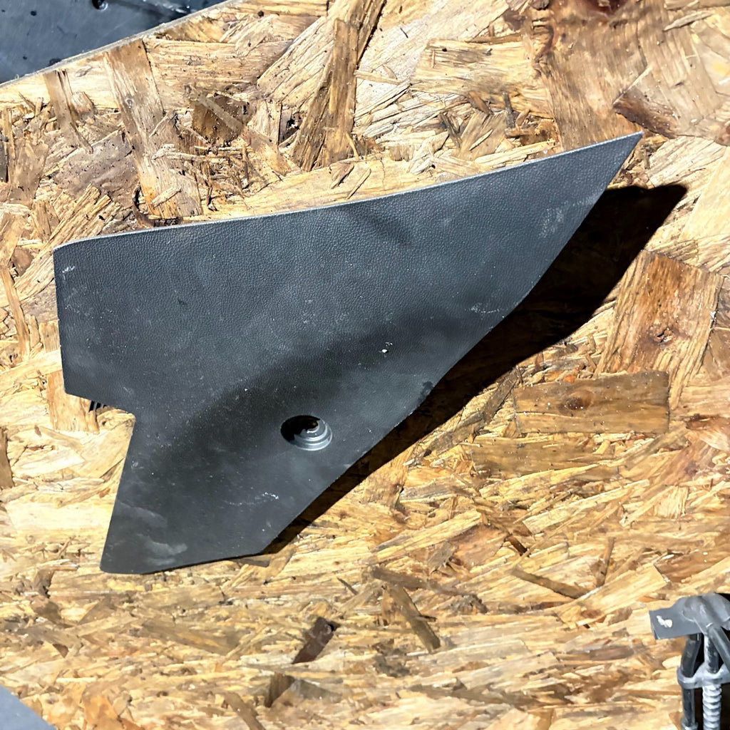 Vauxhall Mokka X Left Centre Console Cover Trim – AVF44949 (2016‑2018)