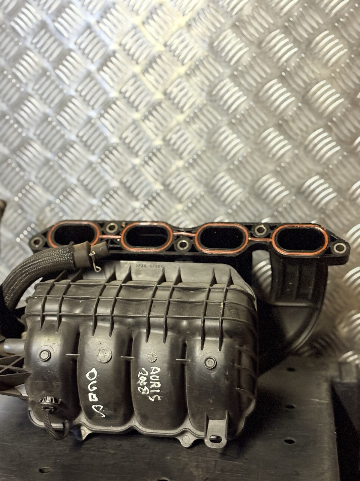 TOYOTA AURIS E15 Ansaugbr?cke 1712037020 1712037021 1.60 Petrol 2008 20377368