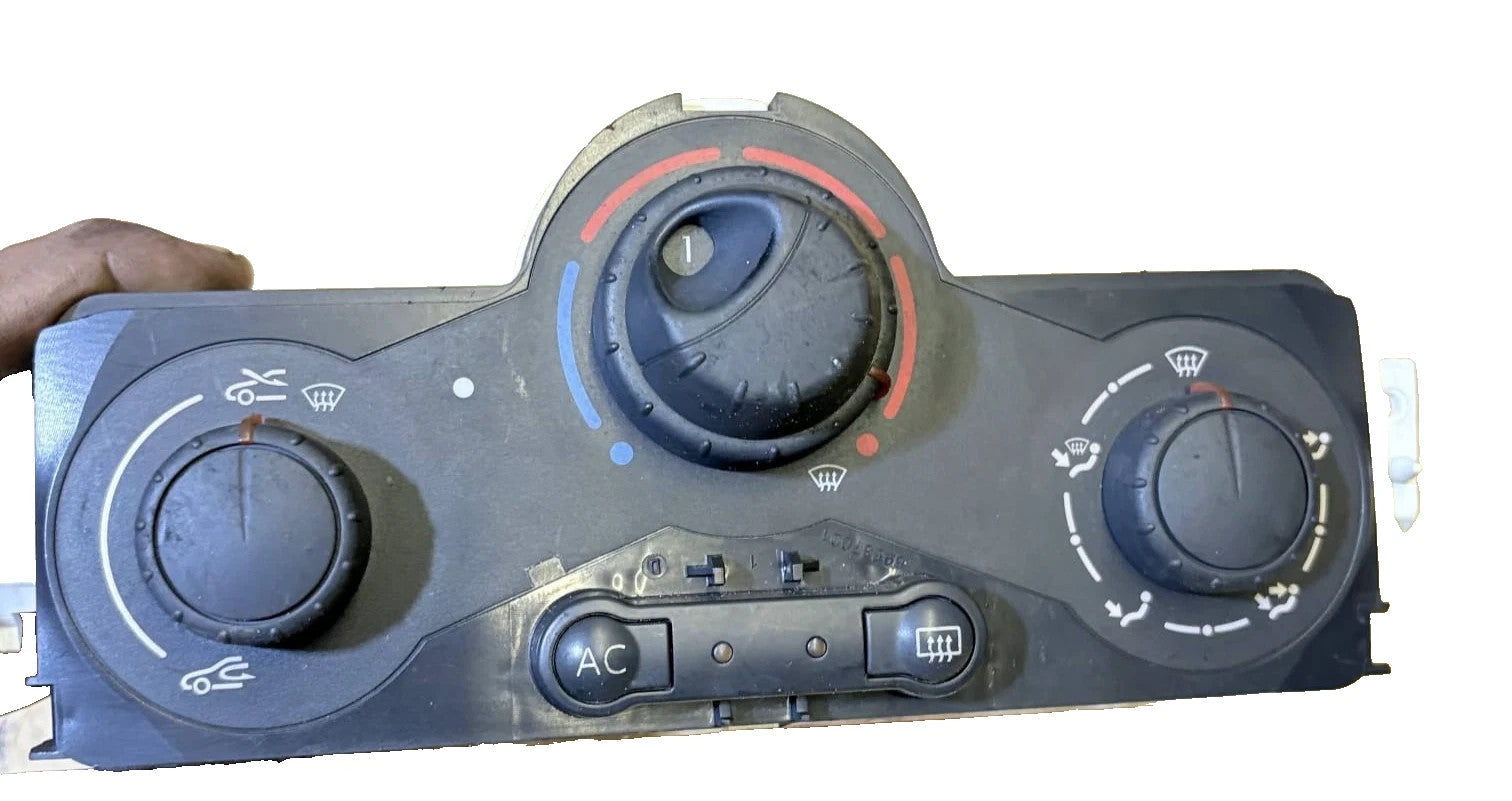 RENAULT MEGANE MK2 HEATER CONTROL PANEL 69420001 C564