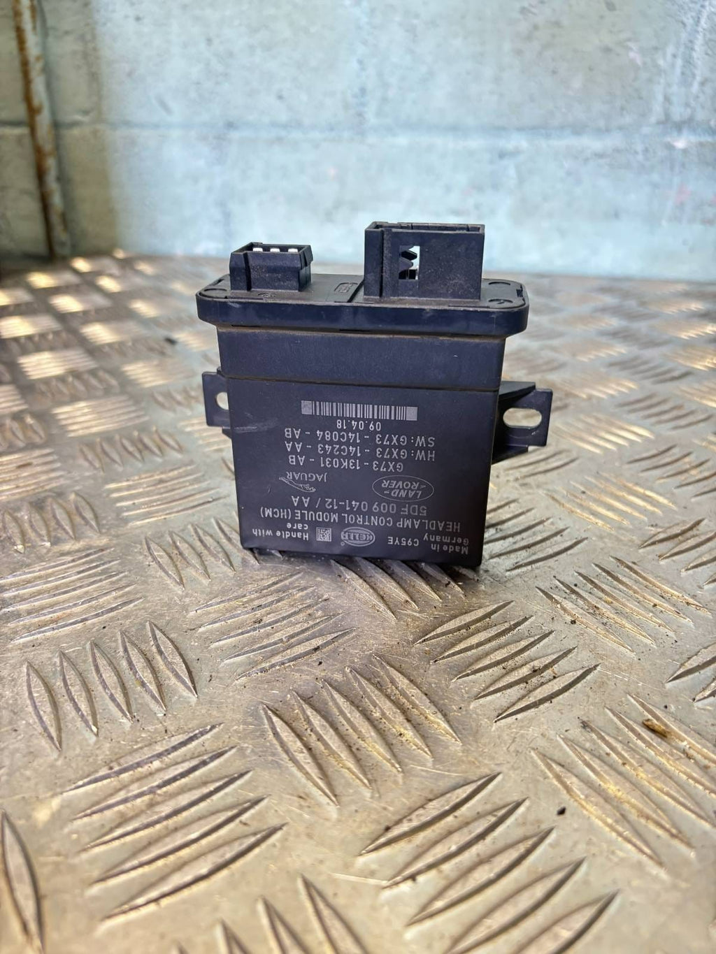 VW AUDI ŠKODA SEAT HEADLIGHT CONTROL UNIT LIGHT RELAY 5J0907357 D.-TEST CAR 2018