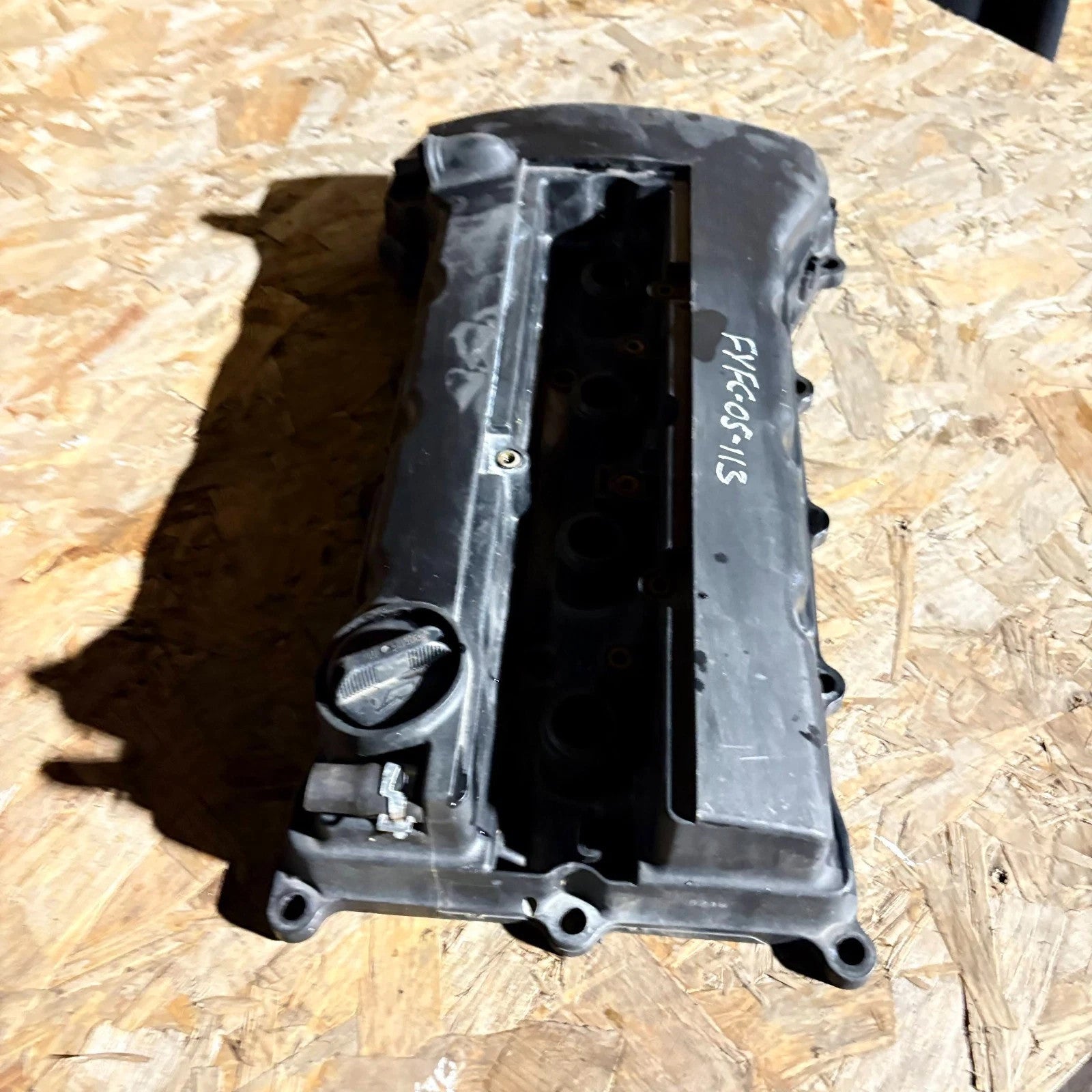 Mitsubishi Outlander Mk3 20132021 Engine Top Rocker Valve Cover