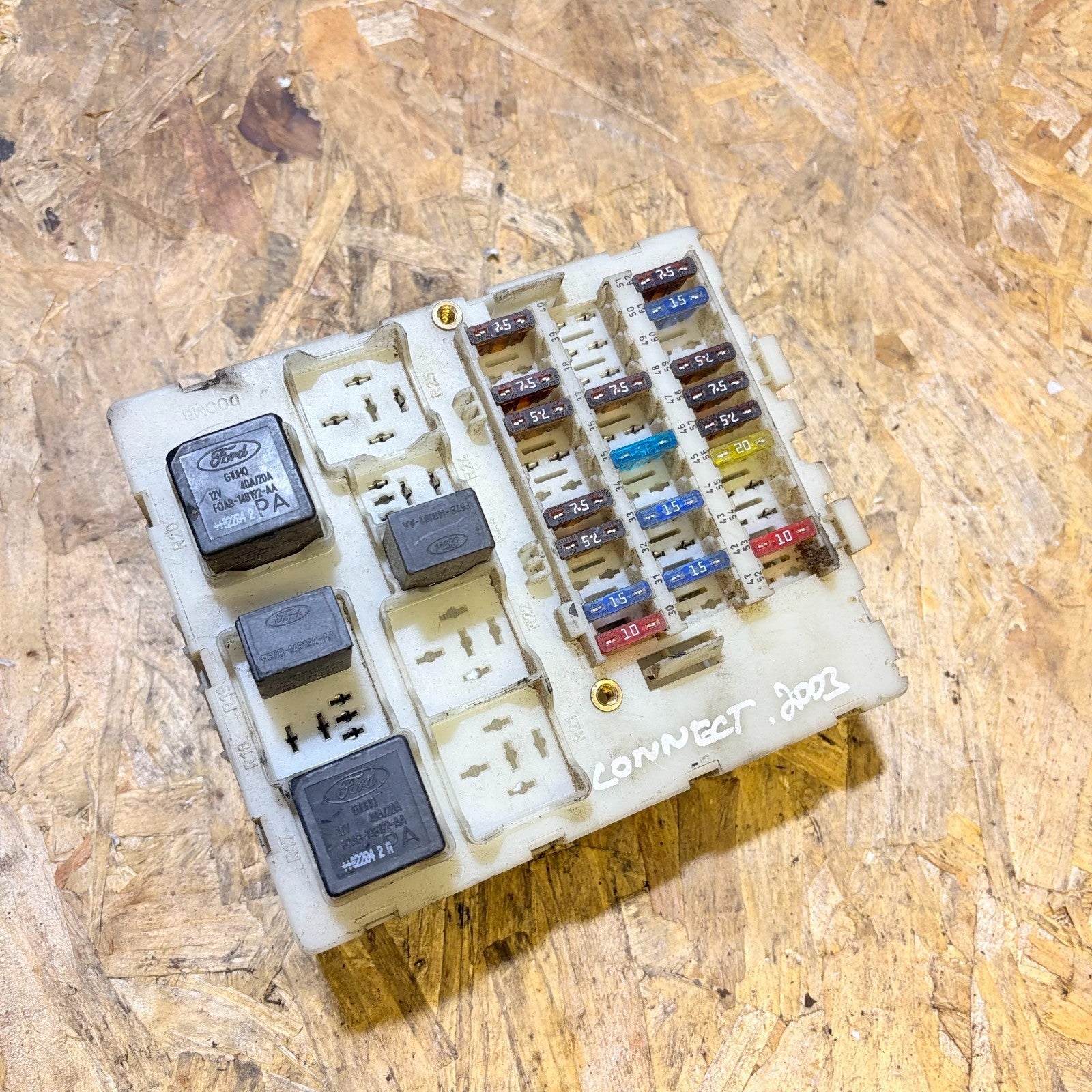 Ford Transit Connect 2003 Fuse Relay Box