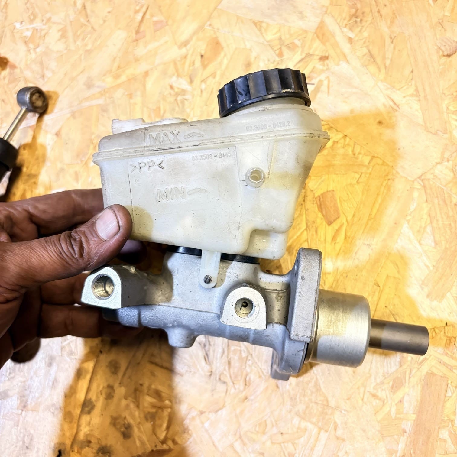 BMW 3-Series E46 Brake Master Cylinder 0335088445, 03.3508-8445 #1540668-12