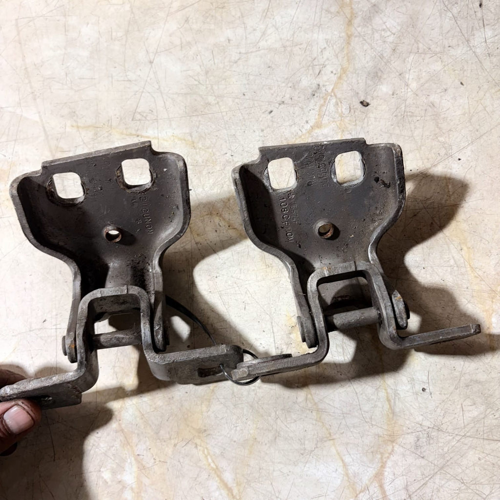 Jeep Grand Cherokee WJ 1999-2004 Rear Right Side Door Hinges Pair 55135574AC