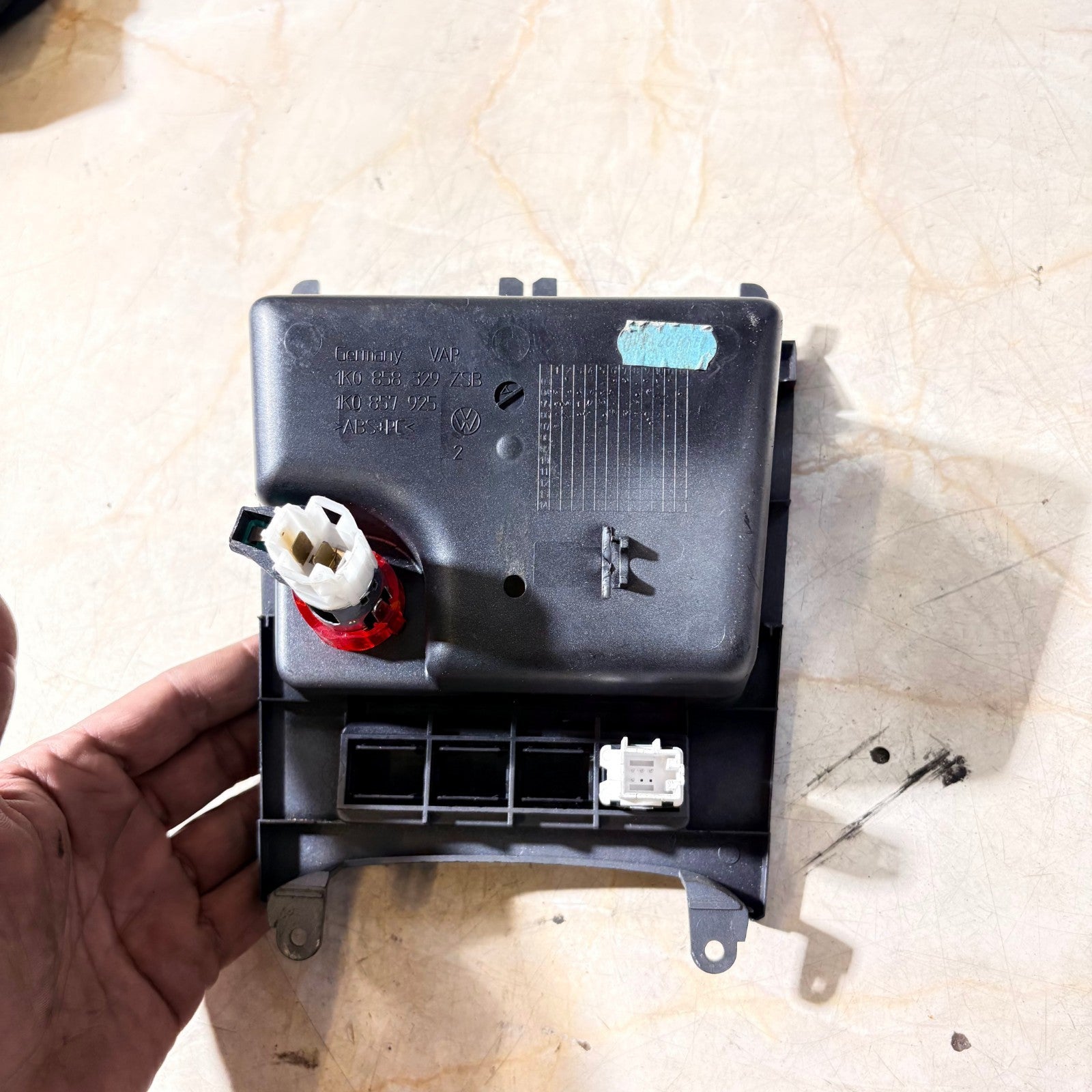 VW Golf MK5 2003-2007 Front Storage Tray And 12V Socket 1K0858329 1K0857925