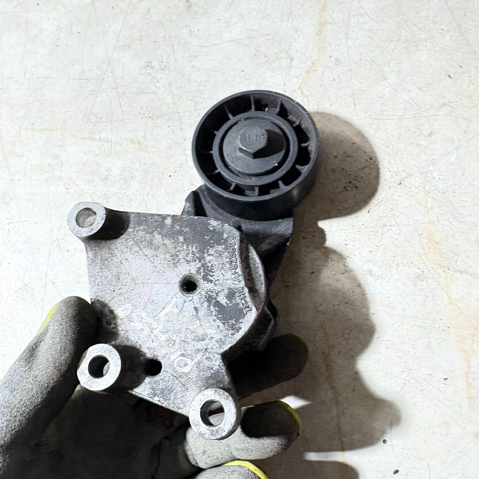 Citroen C3 Picasso 2009 Belt Tensioner Pulley A 825809