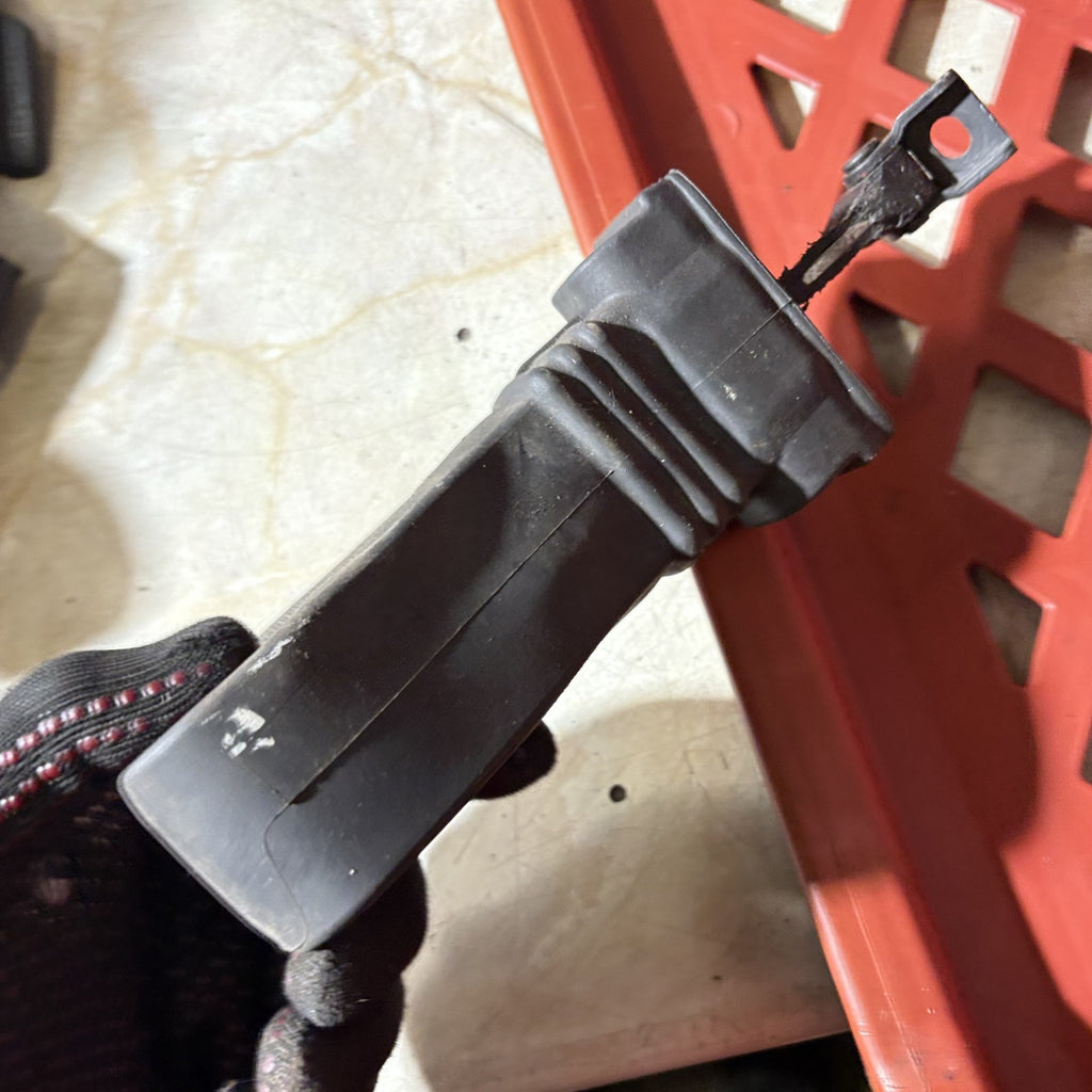 Audi A5 2012 Left Passenger Side Front Door Stopper Check Strap