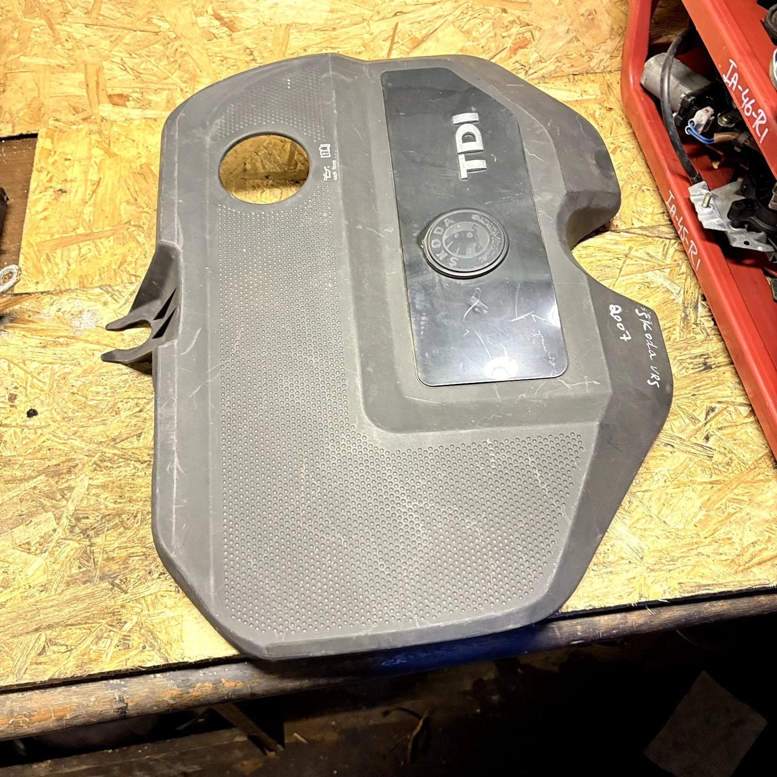 038103925 038103925 03103925bq Engine Cover (plastic trim UK112396847 SKODA 2007