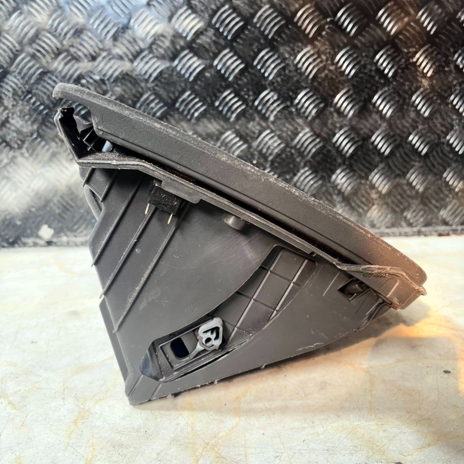 Hyundai Santa Fe MK2 2006-2012 Dashboard Glove Box Storage Assembly 84511-2B900