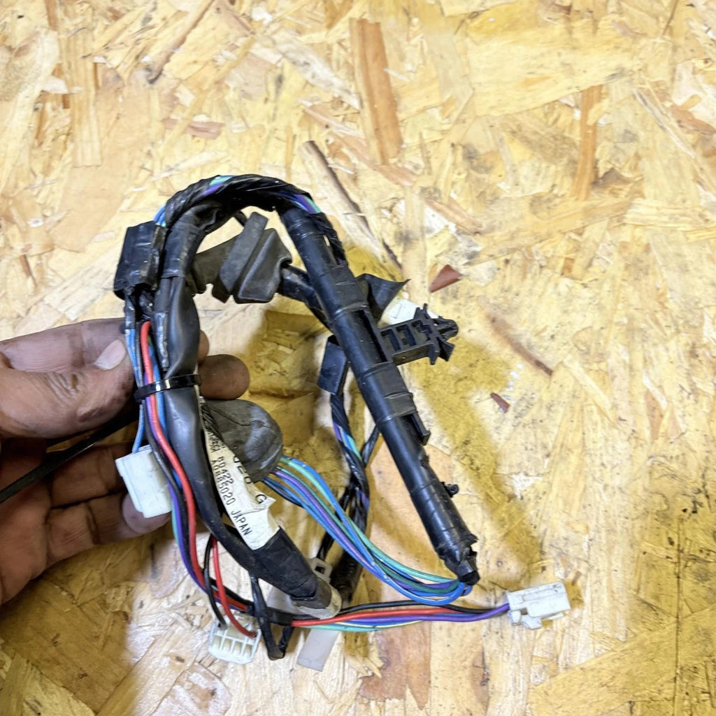 Daihatsu Sirion M300/Passo KGC10 Rear RH Door Wiring Loom 82153B1020 2006-2010