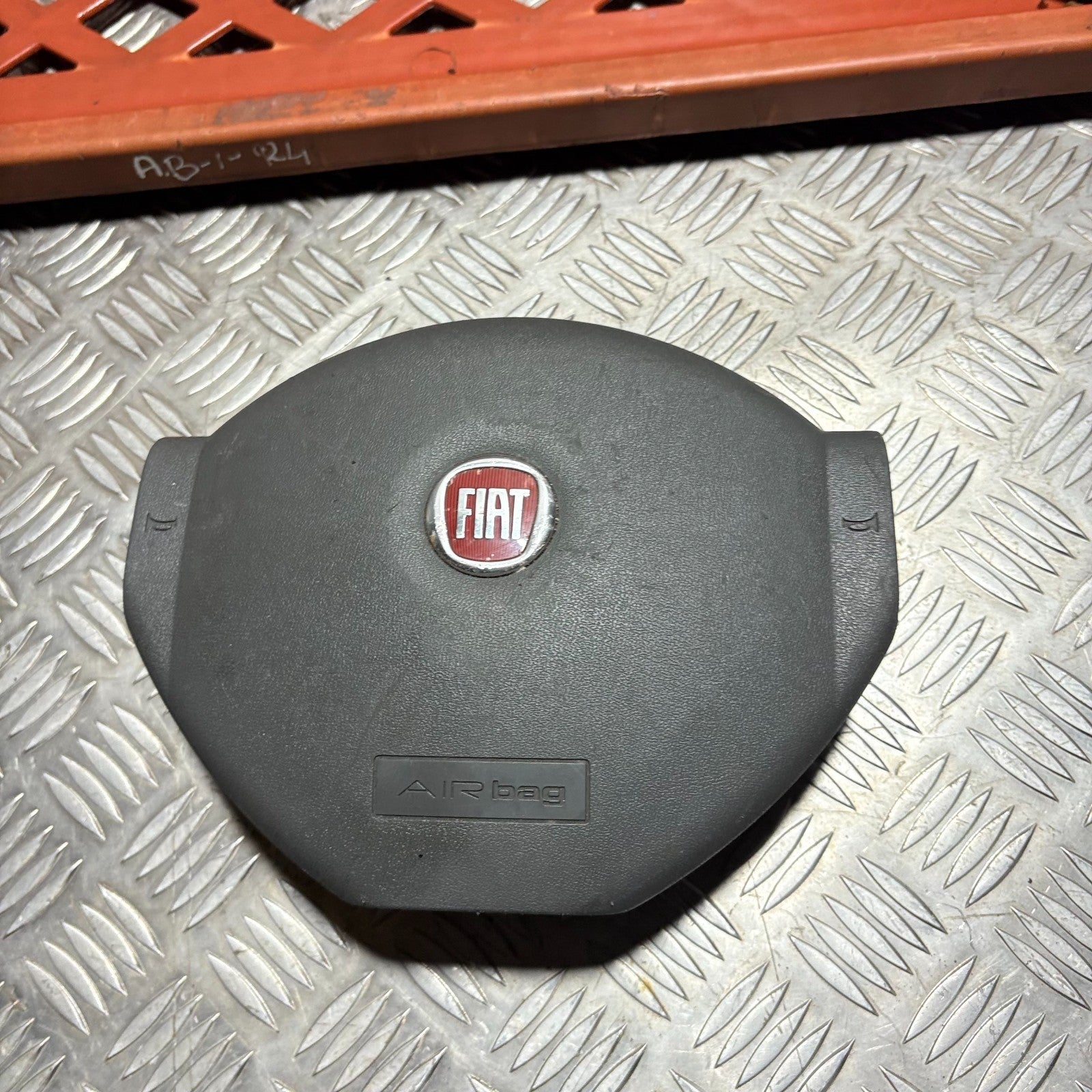 Steering wheel SRS Bag for Fiat Panda 100 30340401 2006-2011