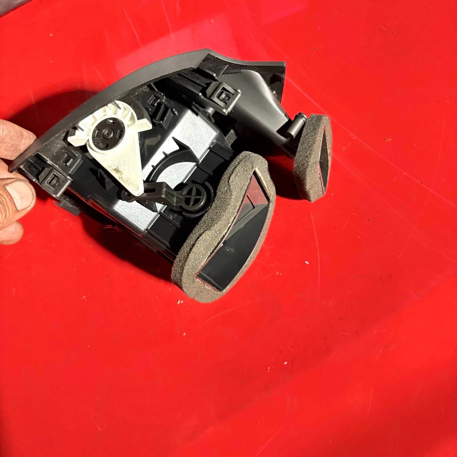 2010 CHEVROLET CAPTIVA DASHBOARD AIR VENT FRONT RIGHT DRIVER SIDE
