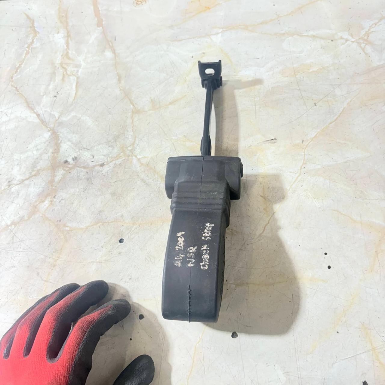 AUDI A4 B8 PASSENGER Rear Left Door Limiter 8K0839249