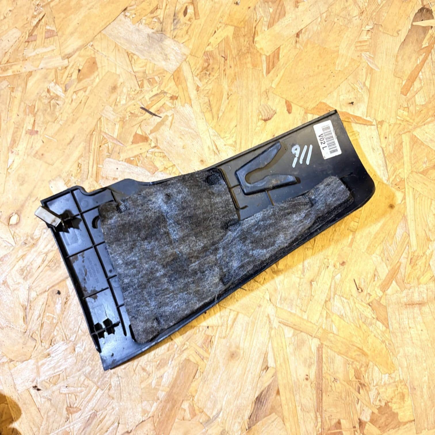 HYUNDAI i40 2011-2019 846803Z900 Center Console Trim