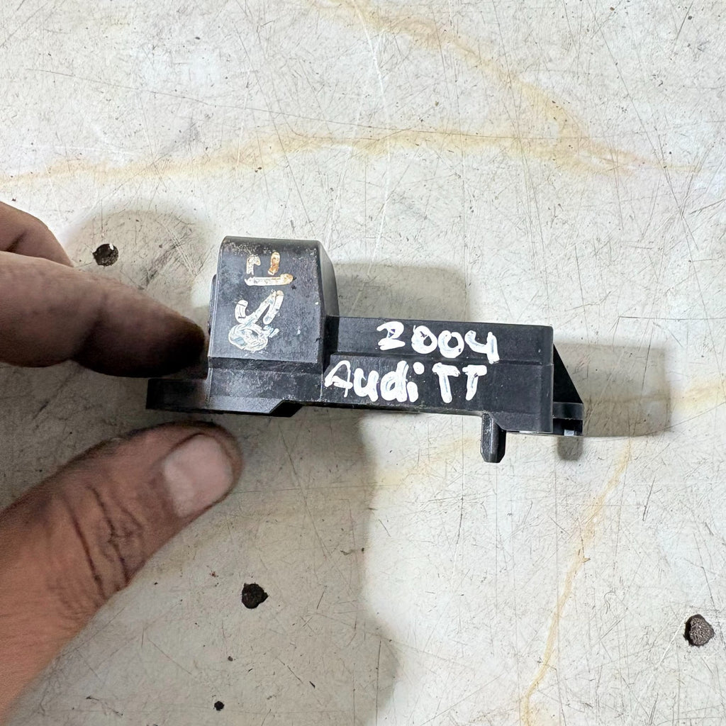 Audi TT Impact Crash Sensor Front Right Side 8N0959643A 1998-2006