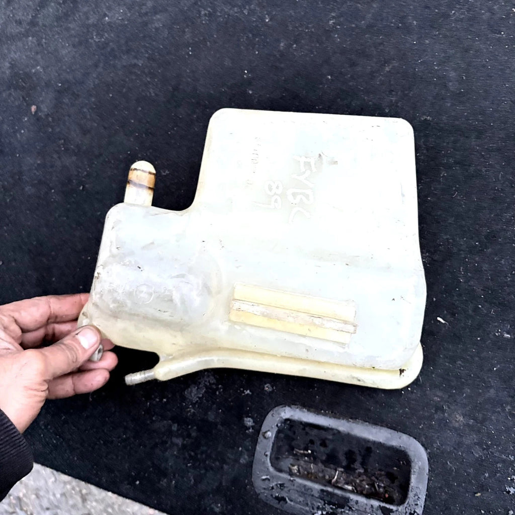 Mercedes C-Class W202 CLK W208 Coolant Expansion Tank 2025000049 1993-2002