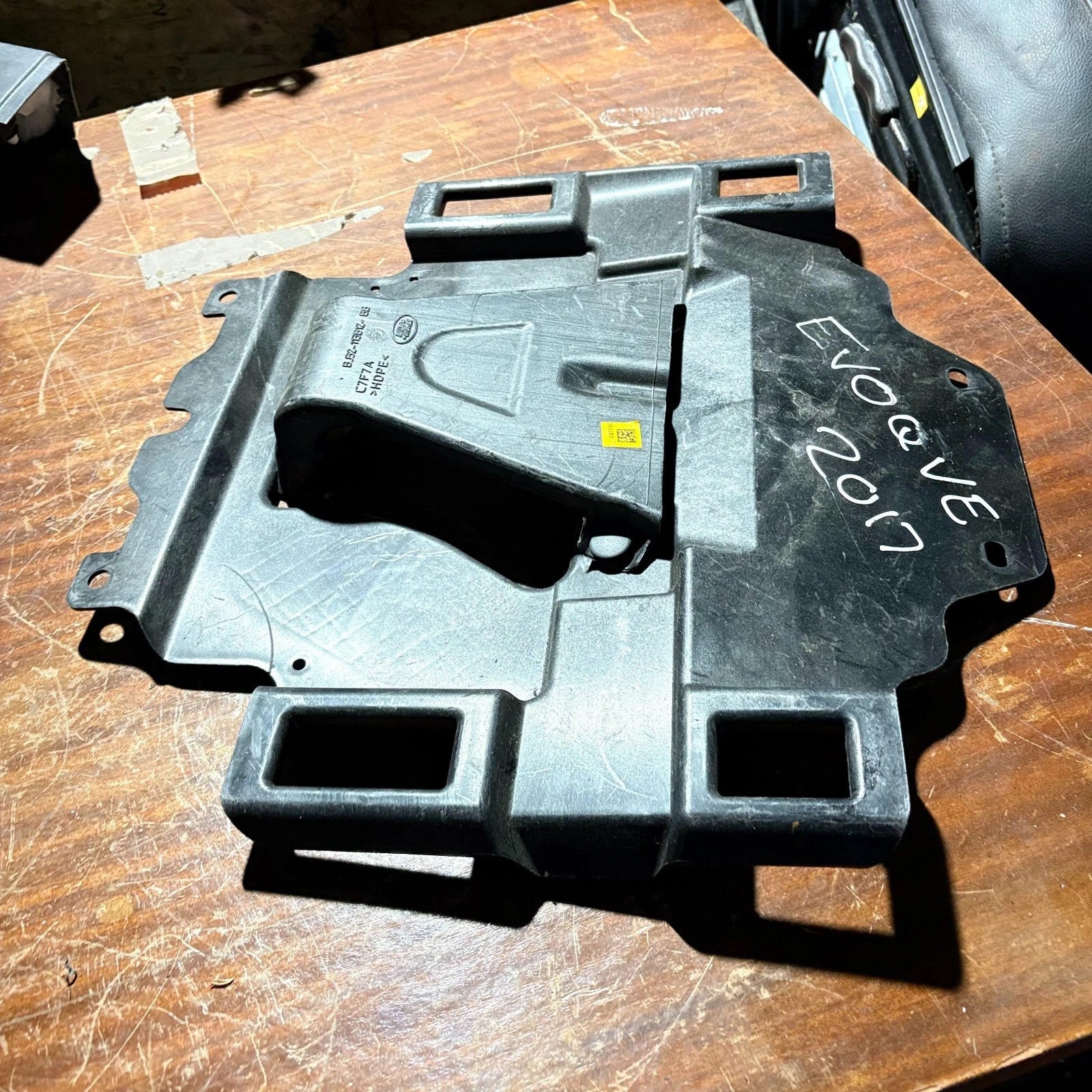 Range Rover Evoque Discovery Sport Engine Splash Shield Undertray GJ32-130B14-BB