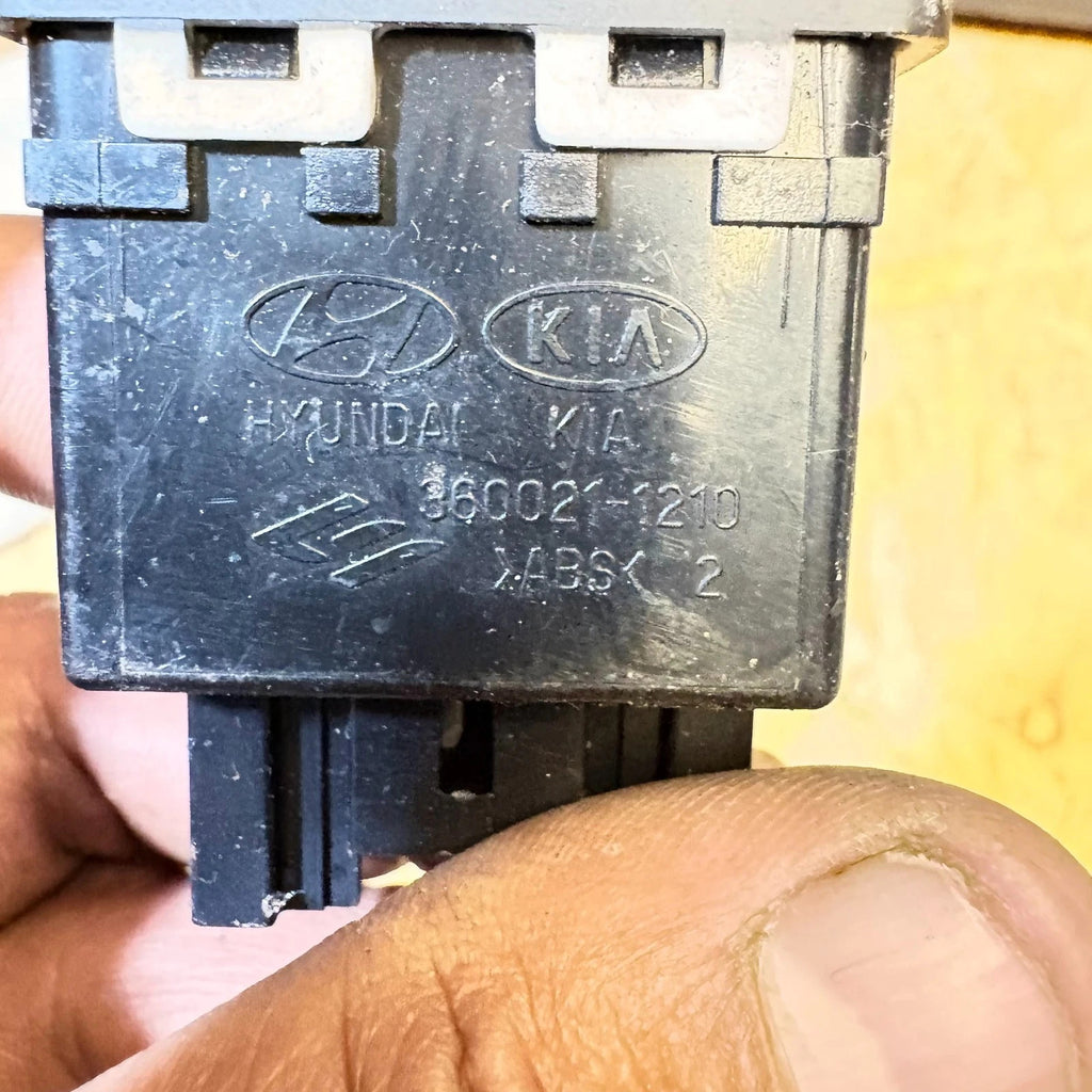 Kia Picanto Headlight Headlamp Adjuster Control Switch 360021-1210 Mk1 2004-11