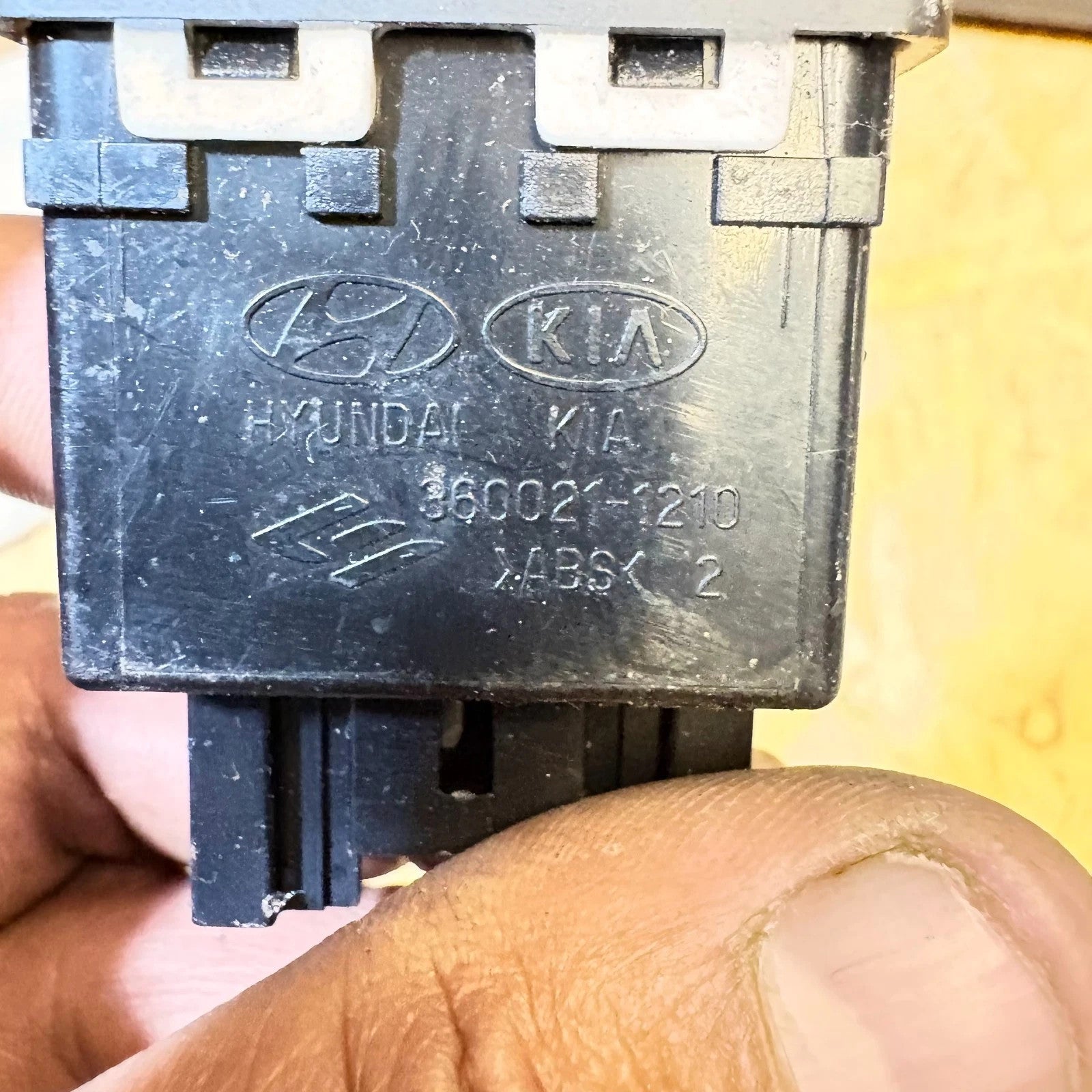 Kia Picanto Headlight Headlamp Adjuster Control Switch 360021-1210 Mk1 2004-11