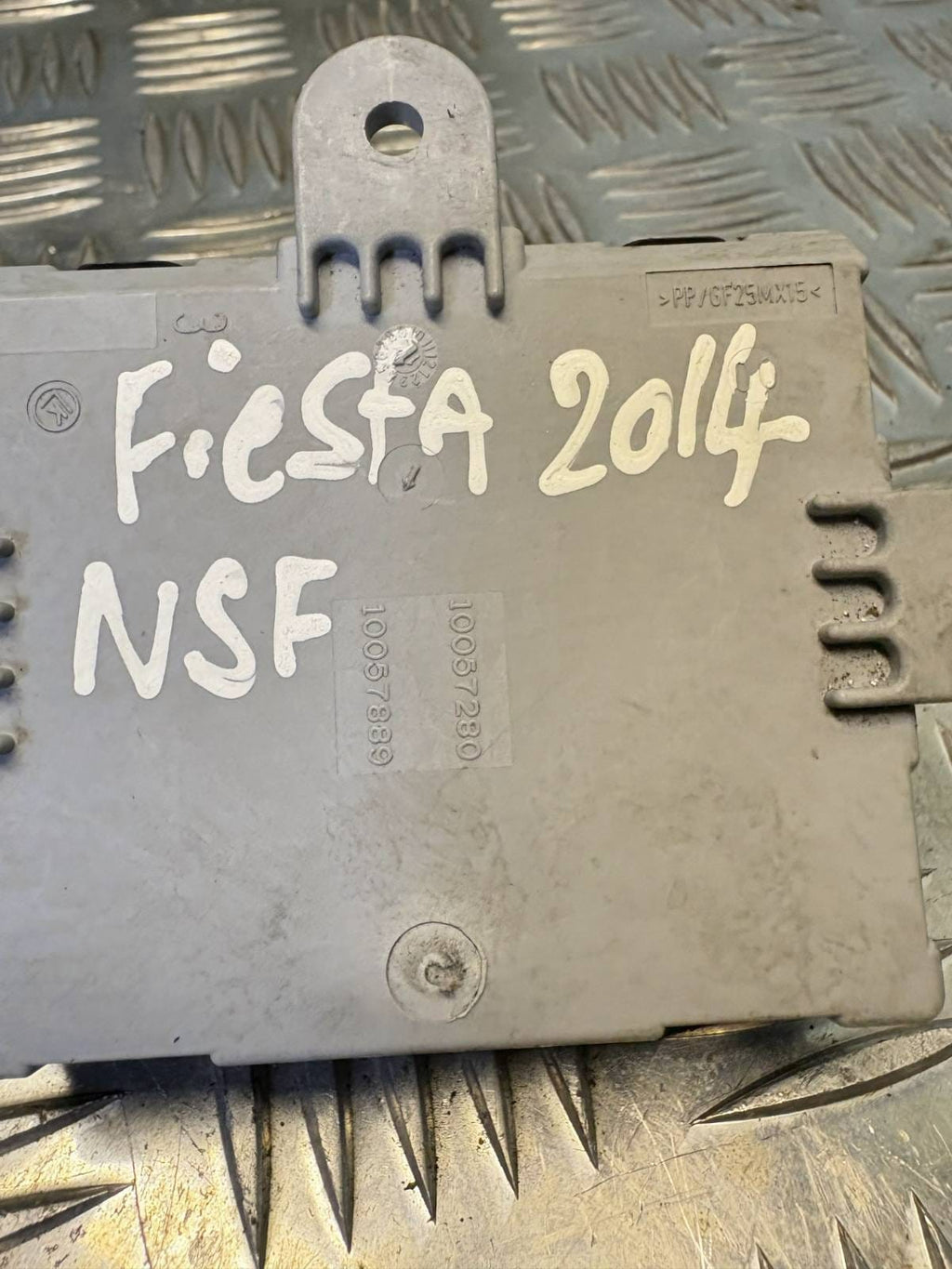 14C108AF FRONT LEFT SIDE DOOR CONTROL UNIT FORD FIESTA 2008-2017