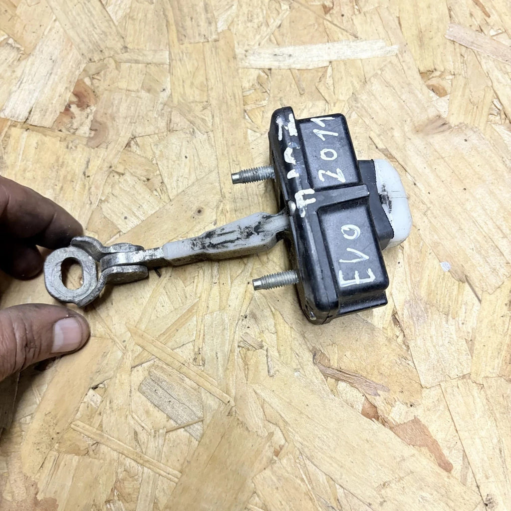 Fiat Punto Evo MK3 2009-2015 Front Left N/S Door Check Strap Stay 0000361533