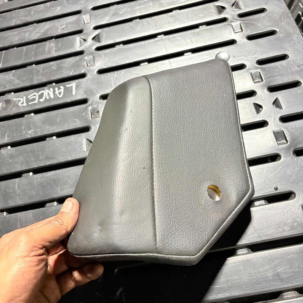 2008 PORCHE SEAT COVER REAR RIGHT BENCH SIDE PANEL 7L5885701/702