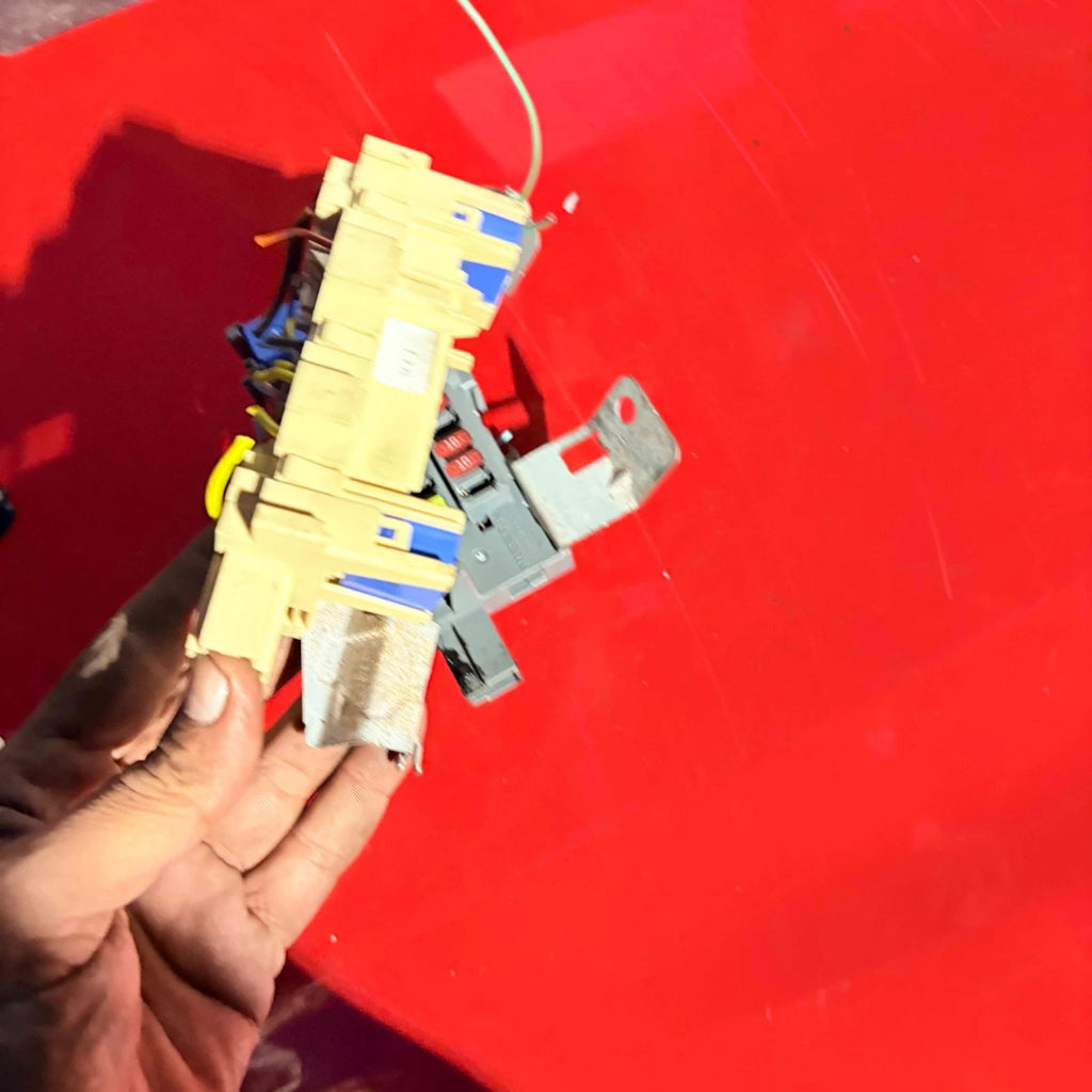 Nissan Juke Relay Fuse Box 2014