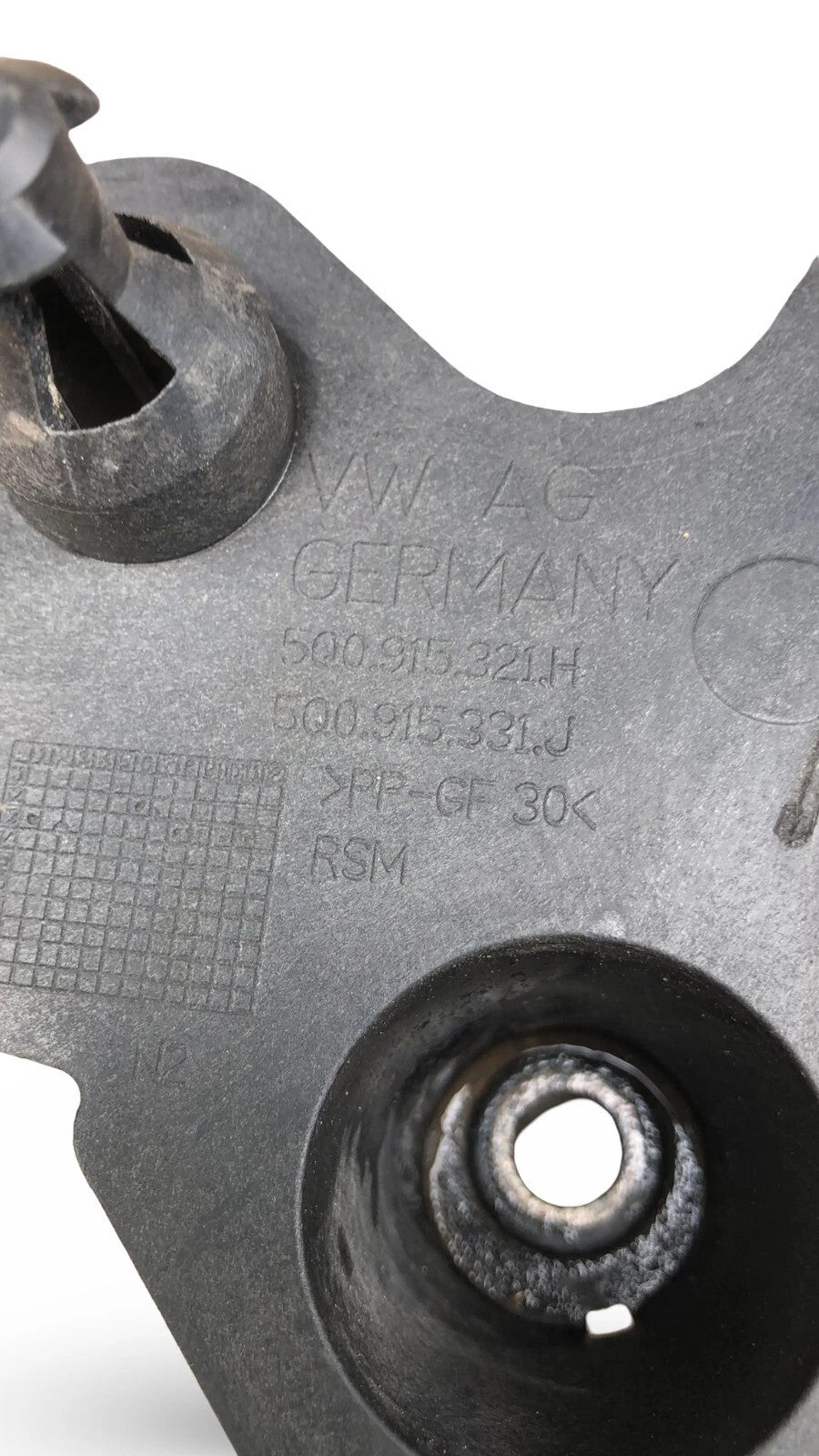 AUDI A3 8V VW GOLF MK7 OCTAVIA MK3 2013-2017 BATTERY TRAY 5Q0915321H