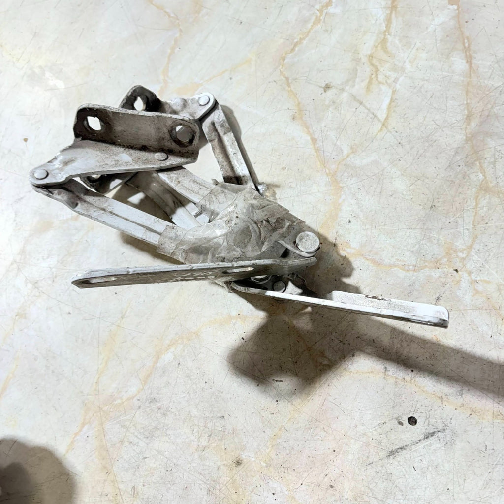 2006-2018 MERCEDES BENZ SPRINTER 2500 HINGE Right FRONT 906-750-01-21