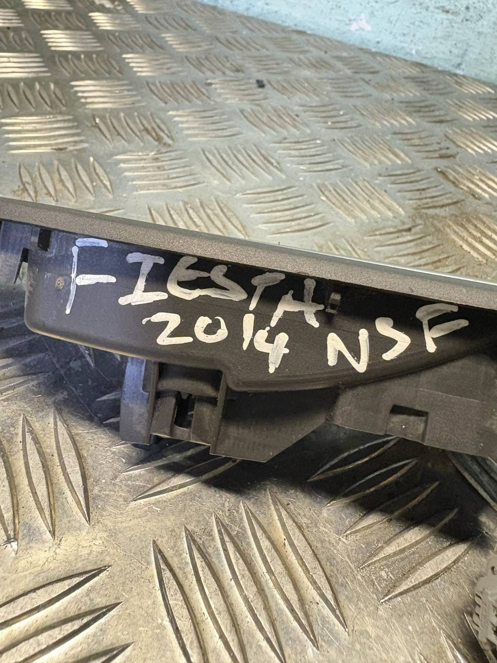 Ford Fiesta Passenger side front interior door handle C1BB-A22601-DAW 2014