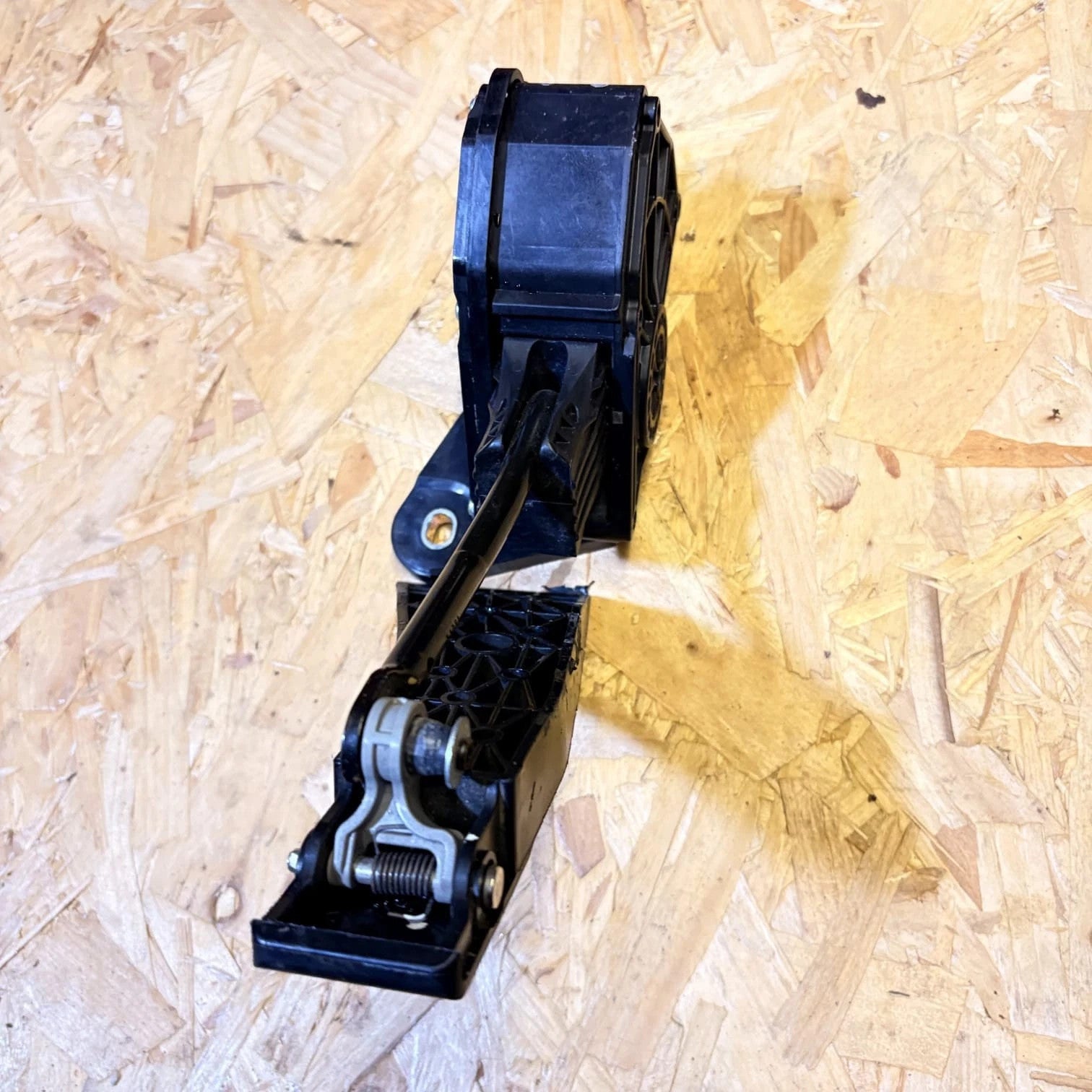 HONDA CIVIC MK8 2012 THROTTLE PEDAL 31308N24 PA66-GF30