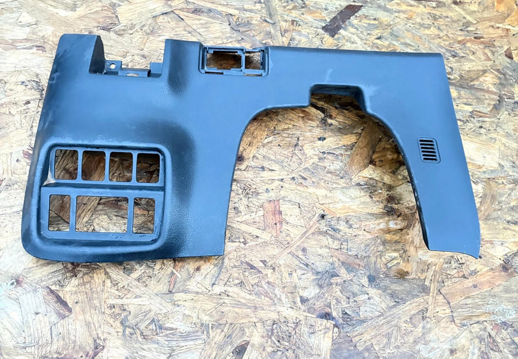 NISSAN JUKE DIG-T 2014-2018 DRIVER SIDE LOWER DASH TRIM