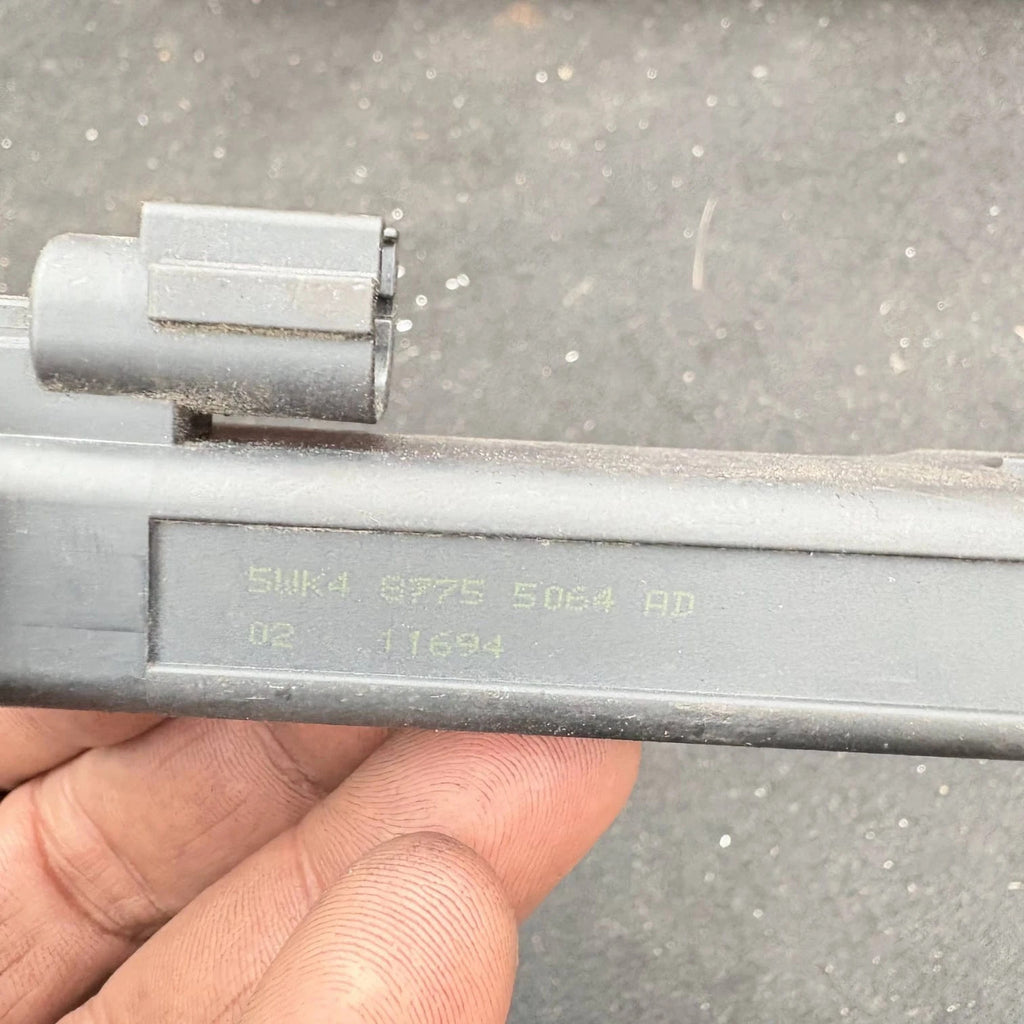 Nissan Pulsar C13 Smart Key Keyless Antenna Amp Module 285E5JK60A 5WK48775
