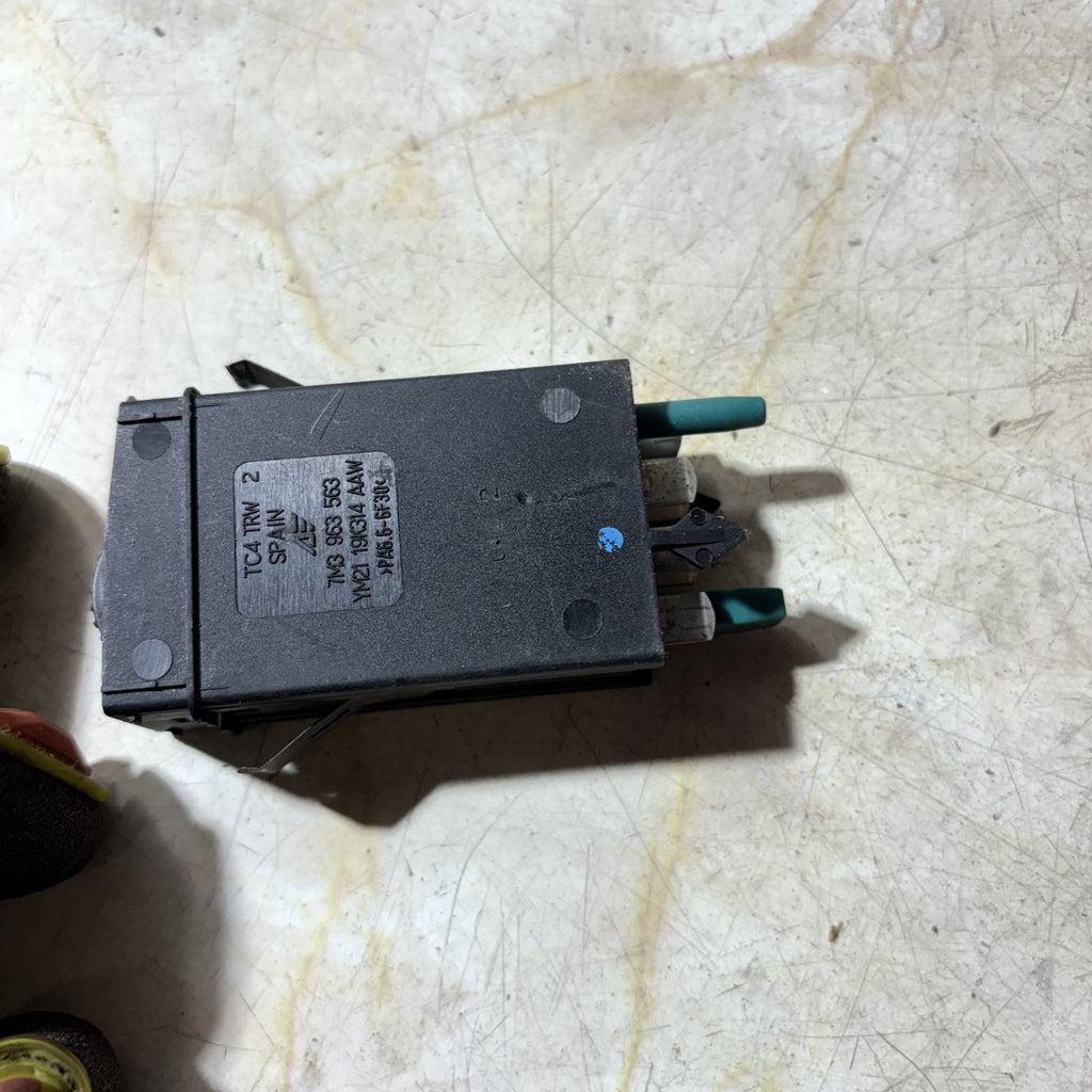 Seat Alhambra 2001-2010 Front Left Heated Seat Switch 7M3963563 Sharan Galaxy