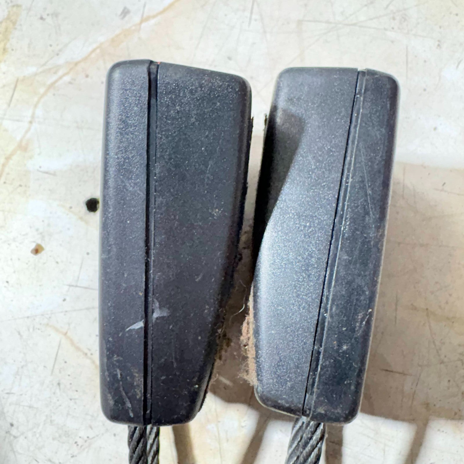 JAGUAR X-TYPE 05-09 LEFT REAR SEAT BELT DOUBLE SOCKETS BUCKLE 4X43F613K21
