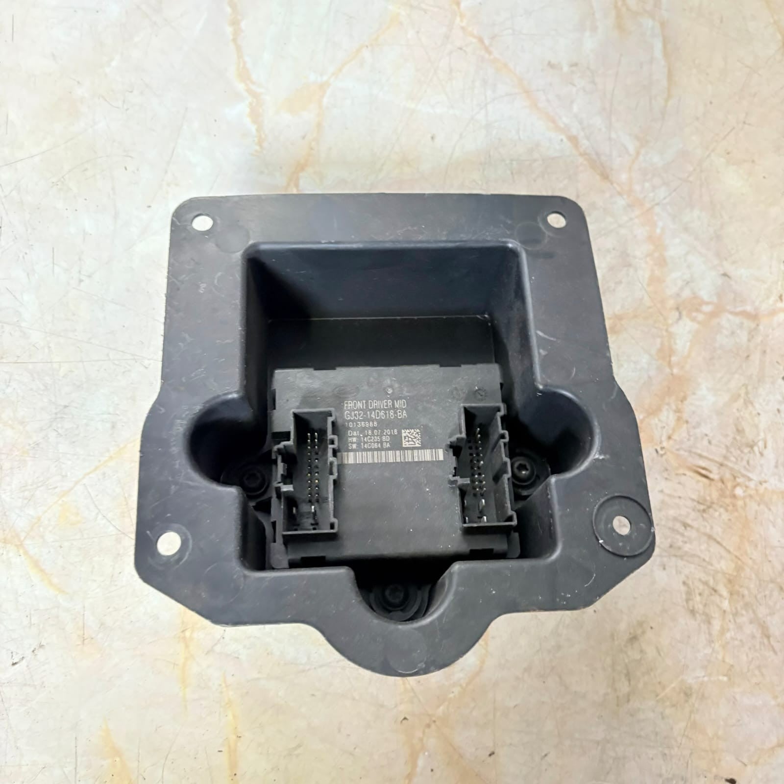 ⭐️2017 JAGUAR XE DRIVER FRONT DOOR CONTROL MODULE GJ32-14D618-BA OSF